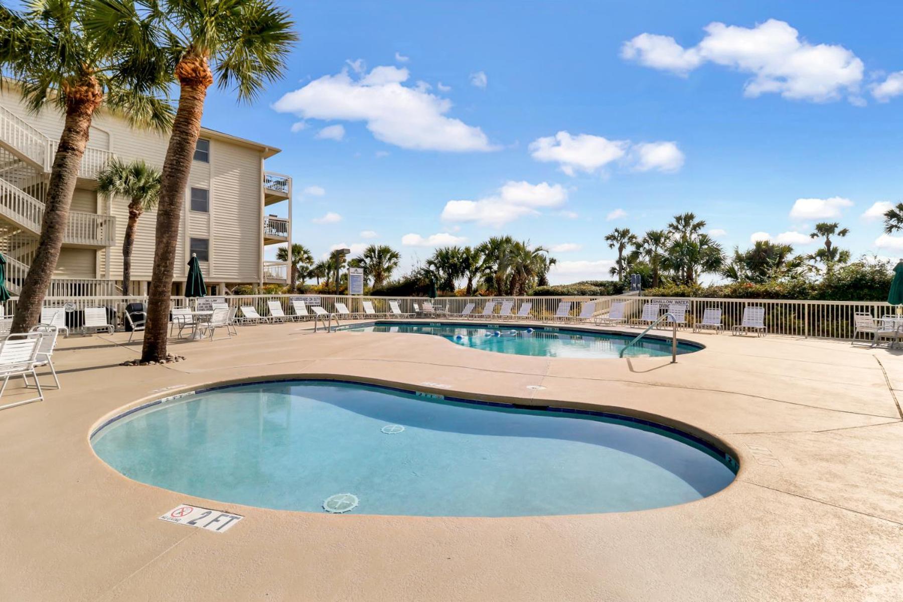 The Breakers #220 Beach Condo, Beautiful Ocean View At Coligny Beach, 4 N Forest Beach Drive Hilton Head, Walk To All Shops Restaurants, Renovated Jan 2024, Vacation Rental Hhi Llc Hilton Head Island Esterno foto