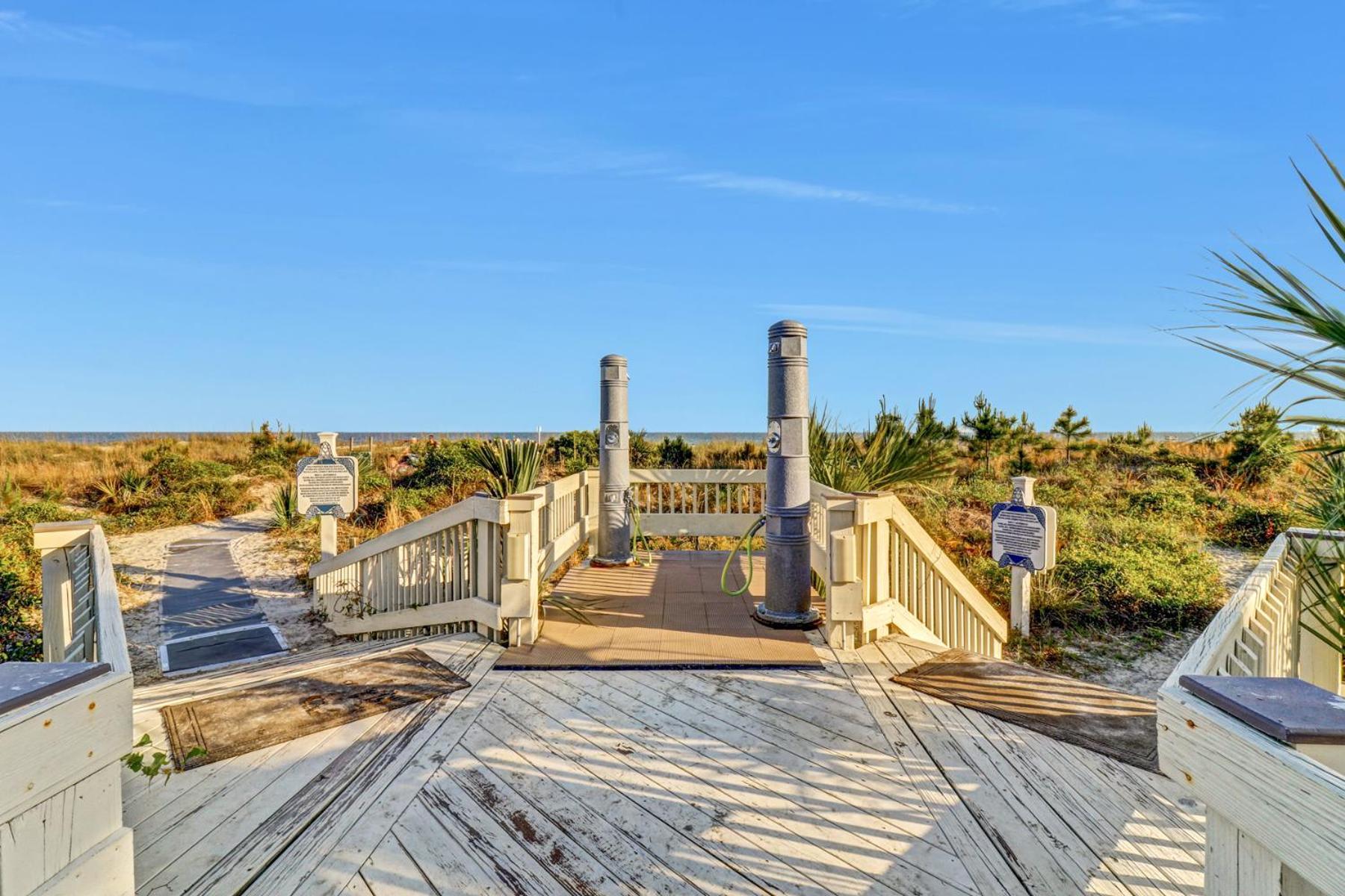 The Breakers #220 Beach Condo, Beautiful Ocean View At Coligny Beach, 4 N Forest Beach Drive Hilton Head, Walk To All Shops Restaurants, Renovated Jan 2024, Vacation Rental Hhi Llc Hilton Head Island Esterno foto