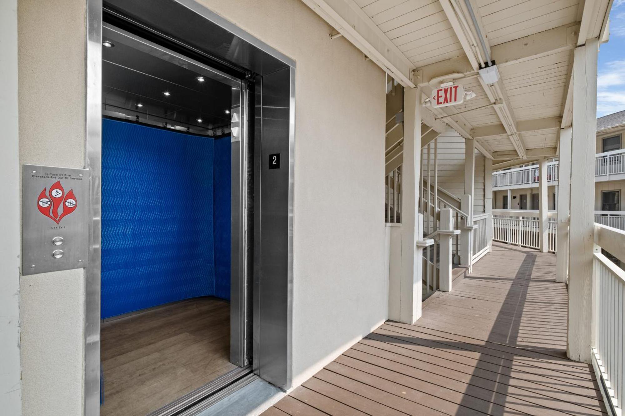 The Breakers #220 Beach Condo, Beautiful Ocean View At Coligny Beach, 4 N Forest Beach Drive Hilton Head, Walk To All Shops Restaurants, Renovated Jan 2024, Vacation Rental Hhi Llc Hilton Head Island Esterno foto