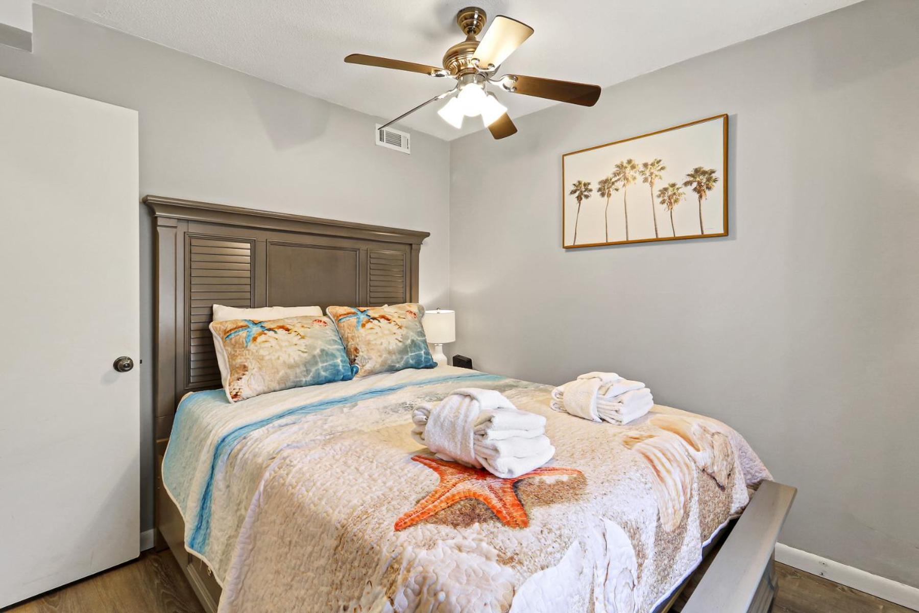 The Breakers #220 Beach Condo, Beautiful Ocean View At Coligny Beach, 4 N Forest Beach Drive Hilton Head, Walk To All Shops Restaurants, Renovated Jan 2024, Vacation Rental Hhi Llc Hilton Head Island Esterno foto